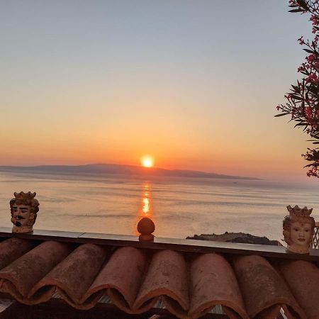 Ferienwohnung U Castiddanu Breathtaking View Taormina Exterior foto