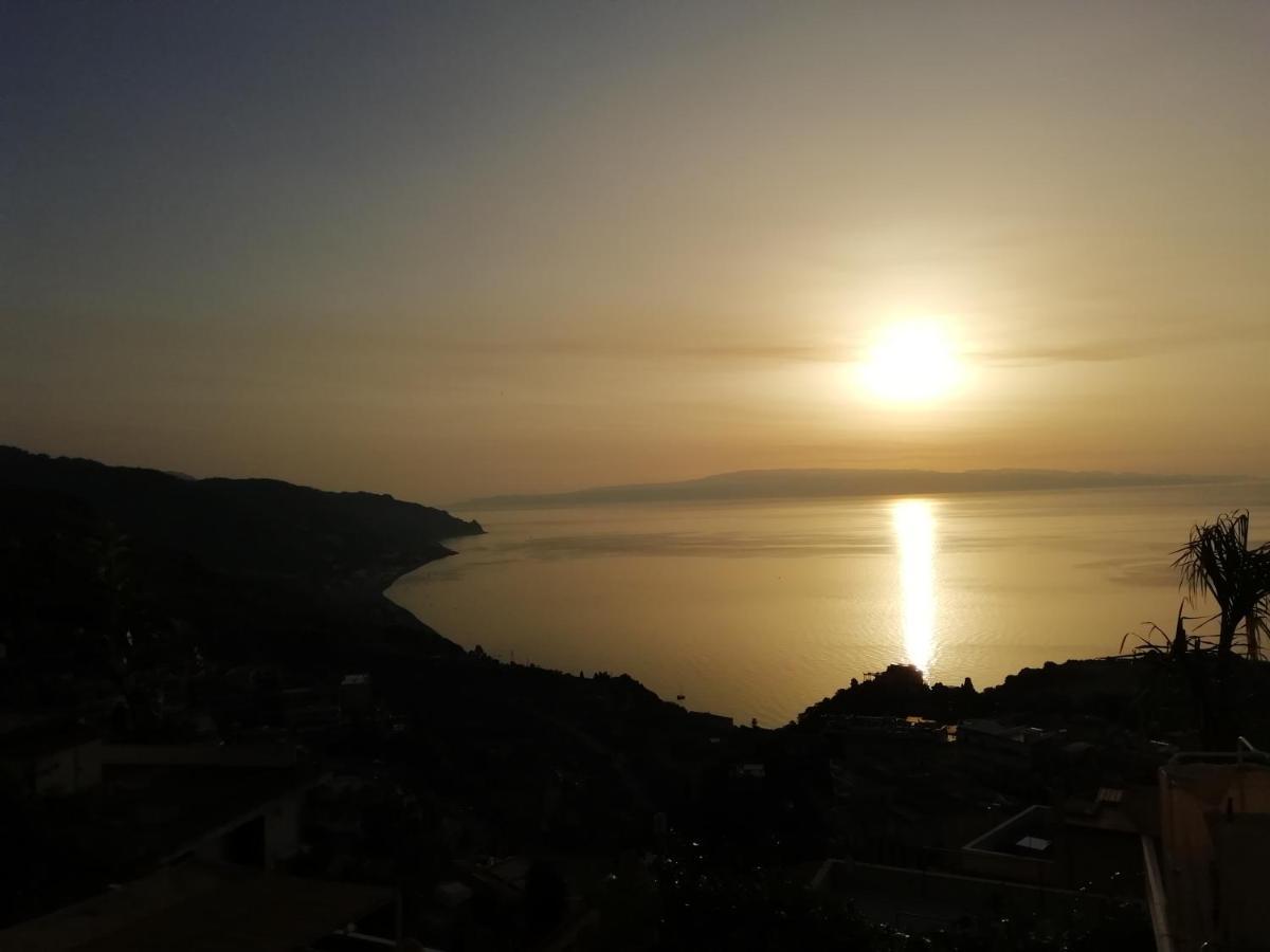 Ferienwohnung U Castiddanu Breathtaking View Taormina Exterior foto