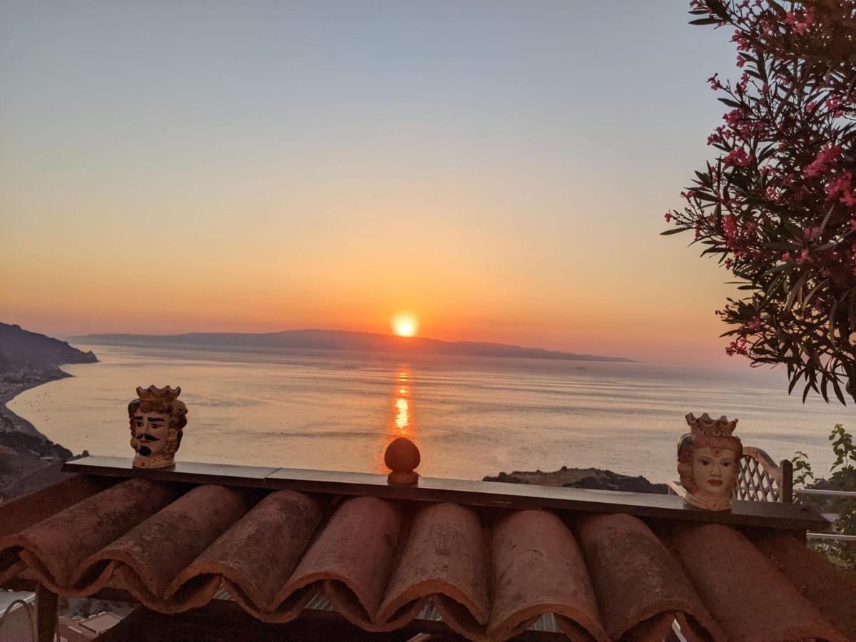 Ferienwohnung U Castiddanu Breathtaking View Taormina Exterior foto